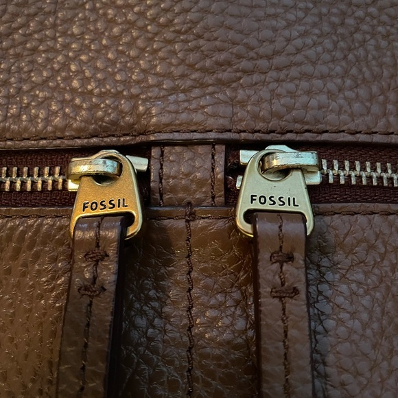Fossil Pebble Leather Crossbody - Picture 2 of 5